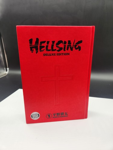Hellsing deluxe volume by - hellsing,