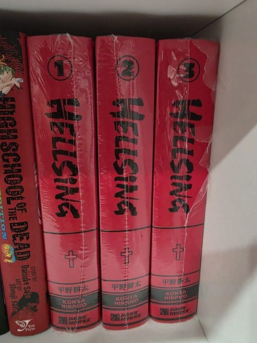 Hellsing deluxe edition - deluxe, manga